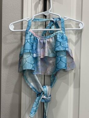Unbranded mermaid scale patterned halter and tie back swimsuit top girls 130 7/8